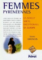  Achetez le livre d'occasion Femmes pyrénéennes sur Livrenpoche.com 