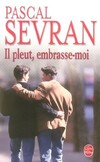  Achetez le livre d'occasion Il pleut, embrasse-moi sur Livrenpoche.com 