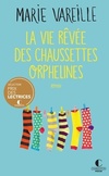  Achetez le livre d'occasion La vie rêvée des chaussettes orphelines sur Livrenpoche.com 
