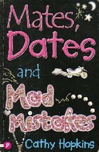  Achetez le livre d'occasion Mates, dates and mad mistakes sur Livrenpoche.com 