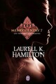  Achetez le livre d'occasion Merry Gentry Tome VII : Les ténèbres dévorantes de Laurell K. Hamilton sur Livrenpoche.com 