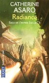  Achetez le livre d'occasion Saga de l'empire skolien Tome II : Radiance sur Livrenpoche.com 